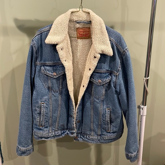 Levi’s Sherpa-lined jacket - Picture 3 of 6
